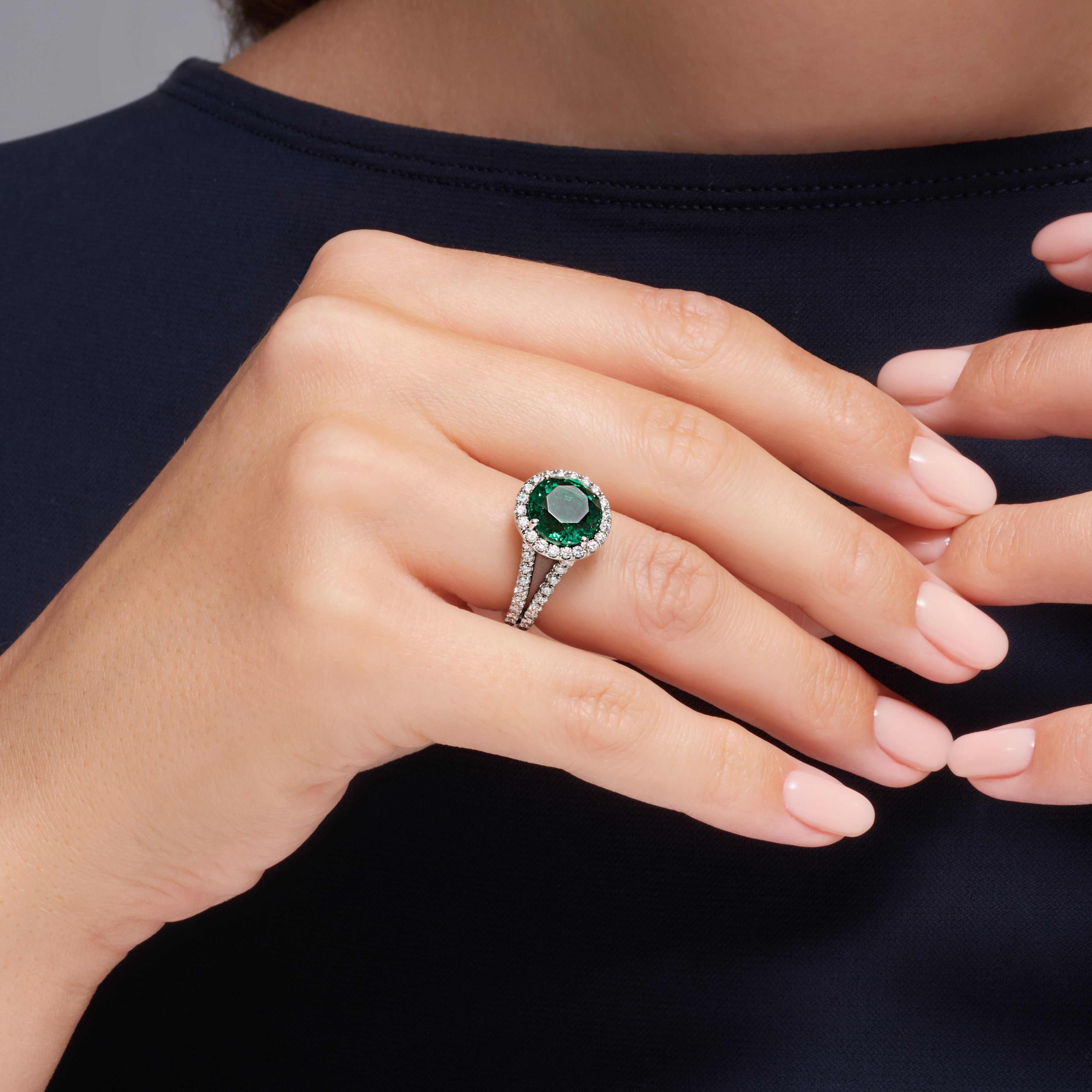 Round Green Emerald Diamond Halo Ring In Platinum