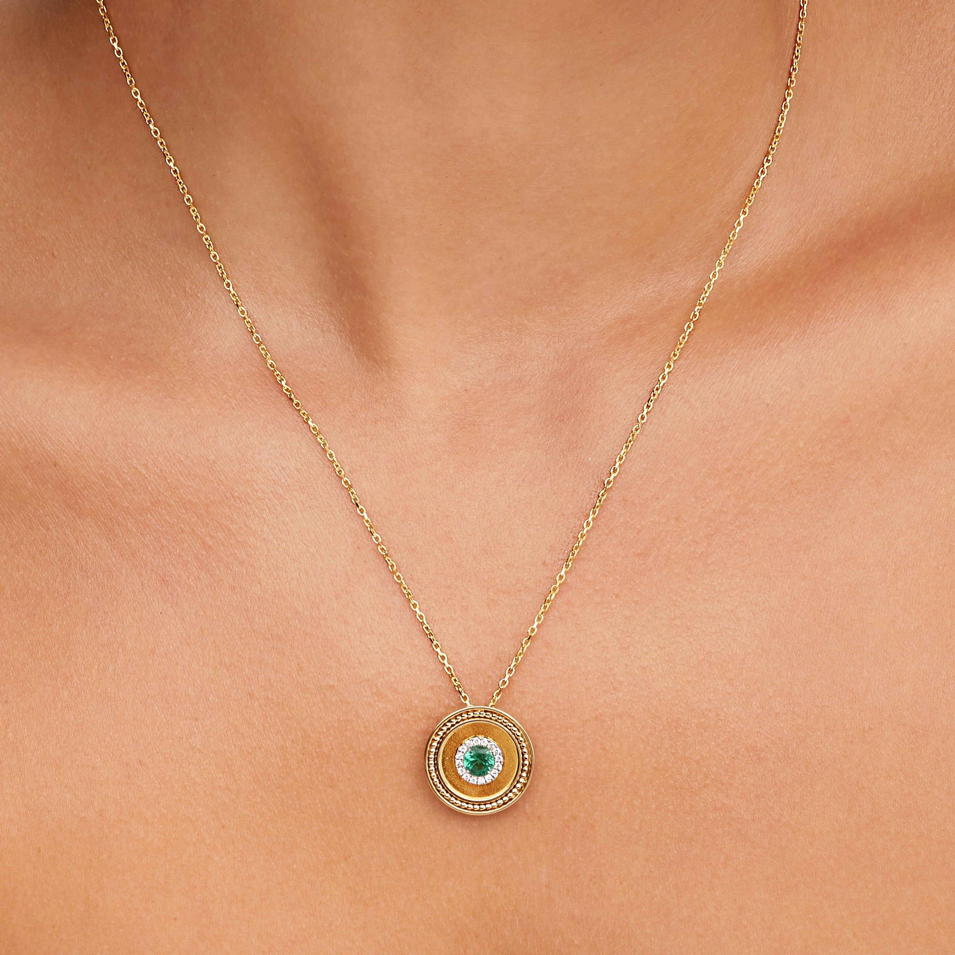 Emerald Circle Pendant in 18K Two Tone Gold