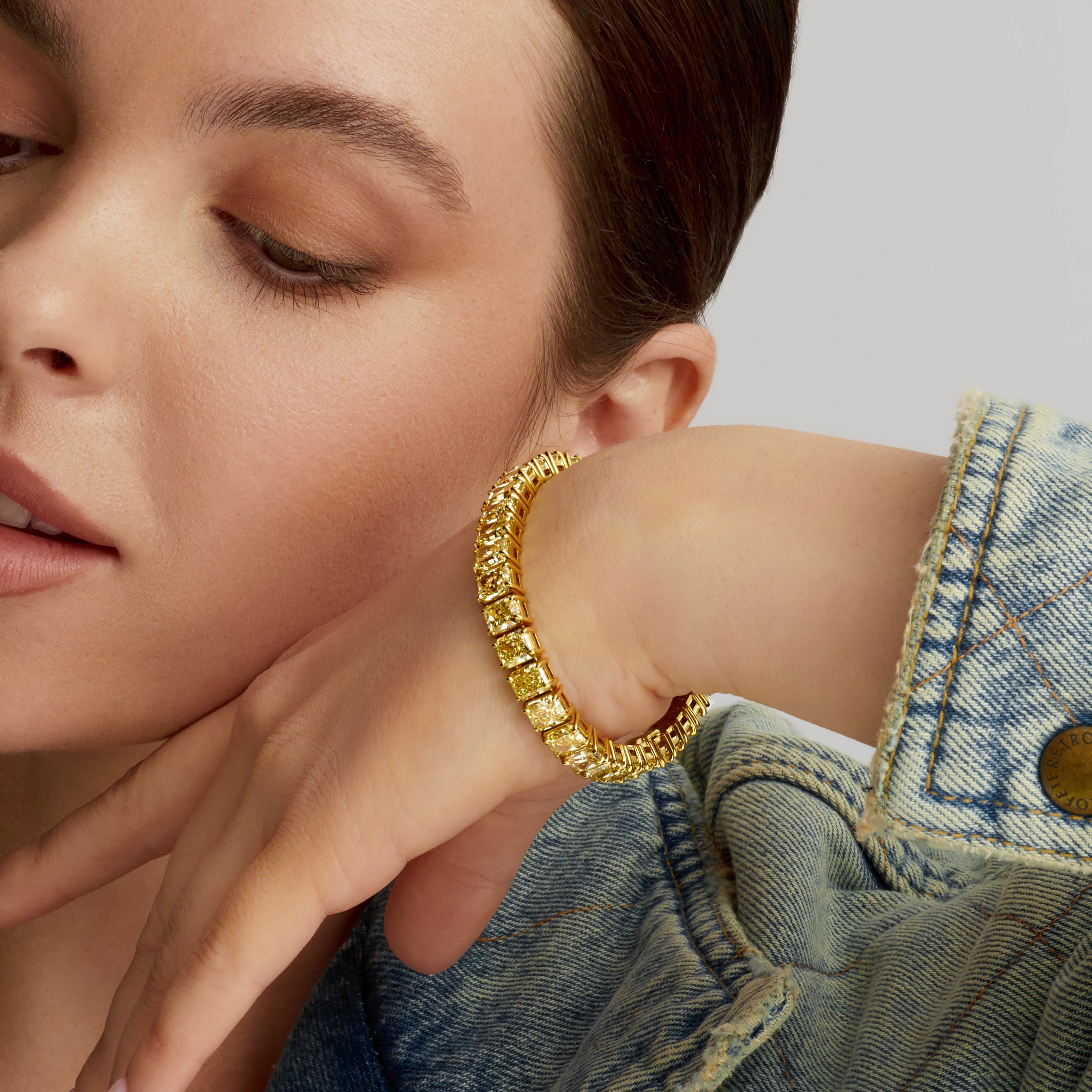 Radiant Cut Fancy Yellow Diamond Tennis Bracelet in 18 Karat Yellow Gold