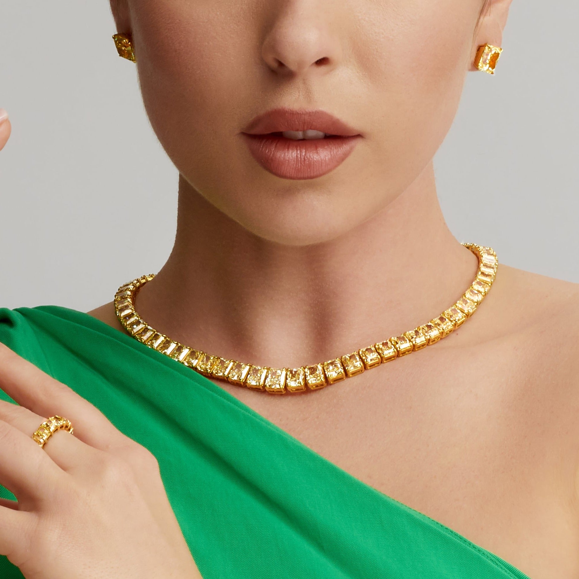 Graduated Radiant Cut Yellow Diamond Tennis Necklace in 18 Karat Yellow Gold