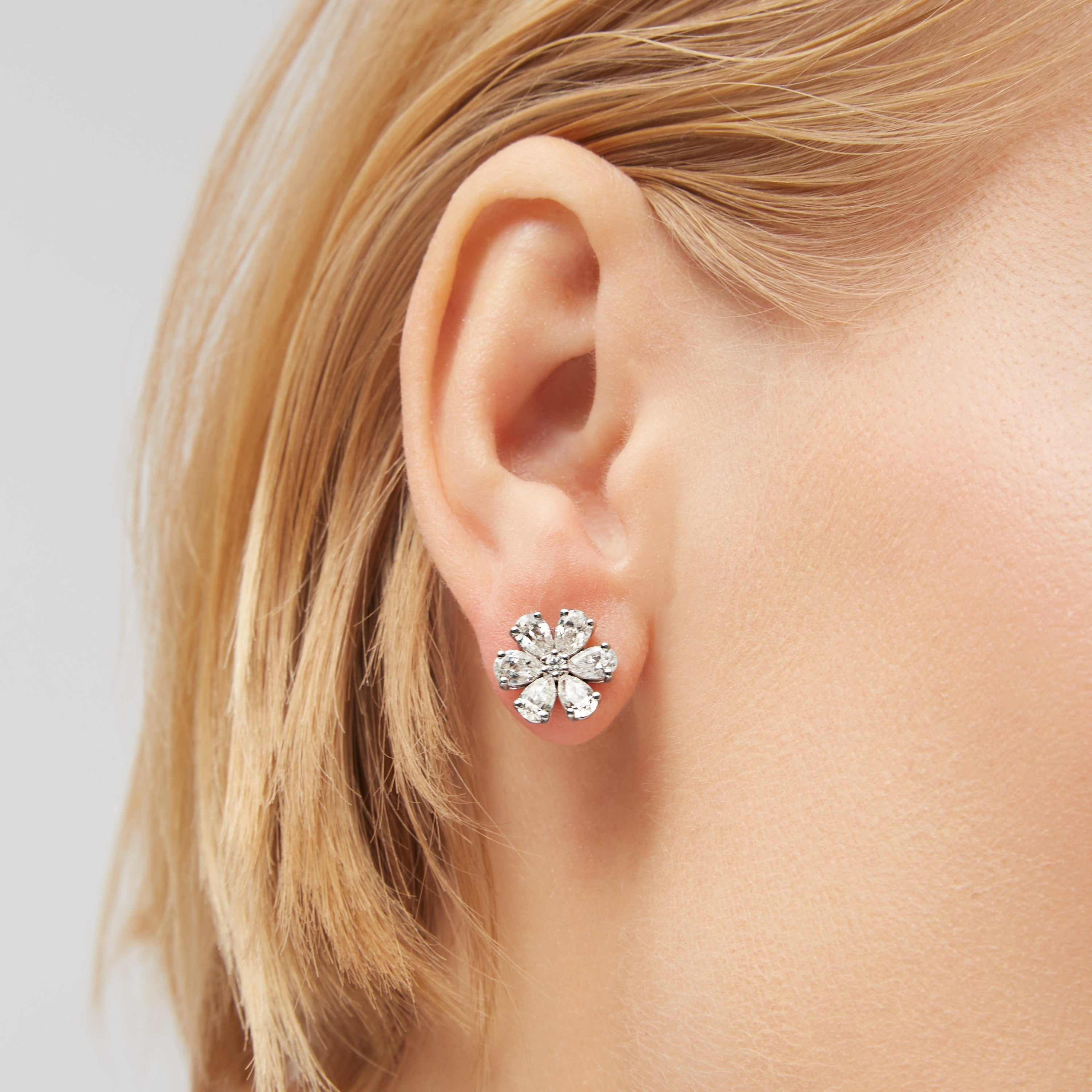 6 Petal Flower Diamond Stud Earrings in 18K White Gold