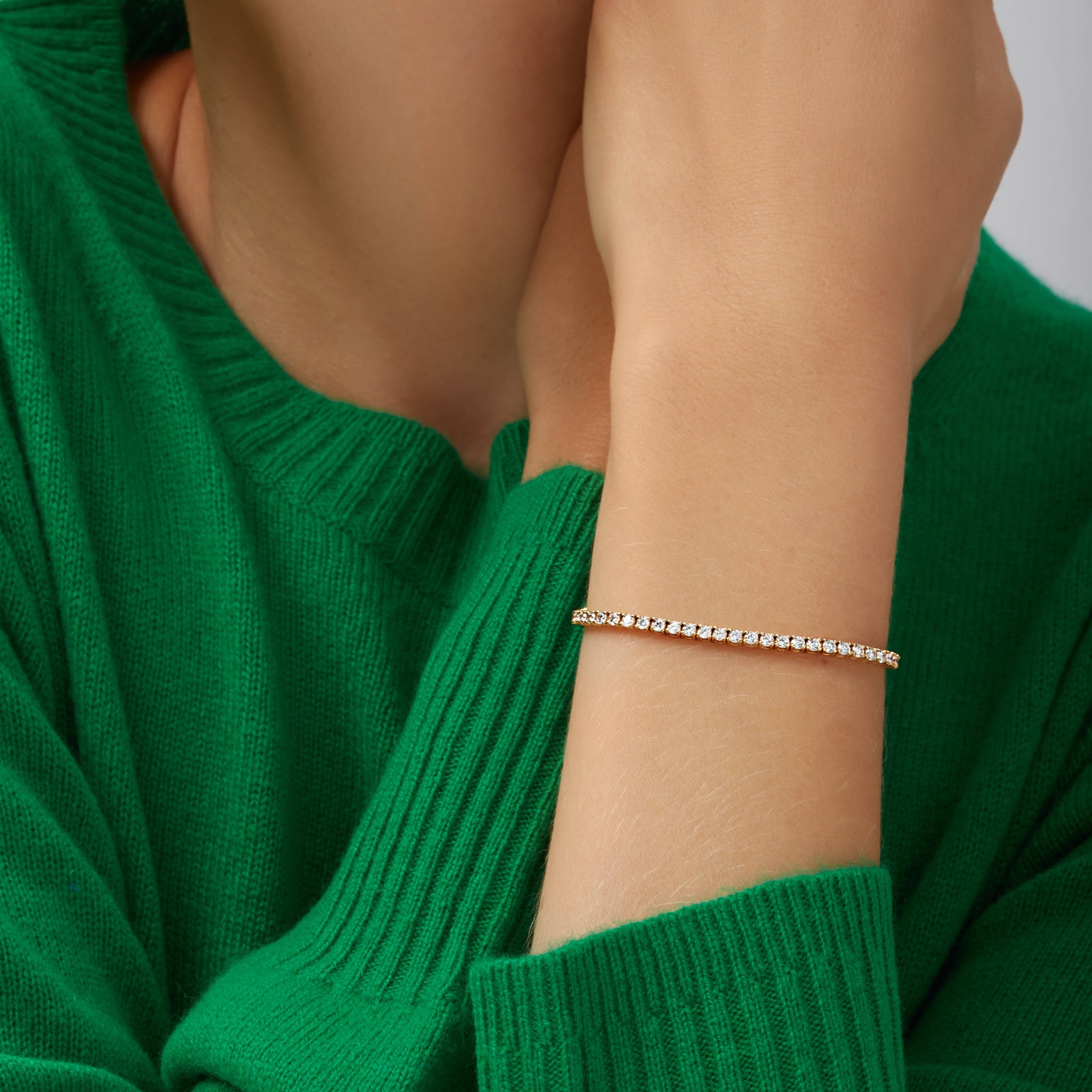 2.52ctw Round Brilliant Cut Diamond Tennis Bracelet in 18K Yellow Gold