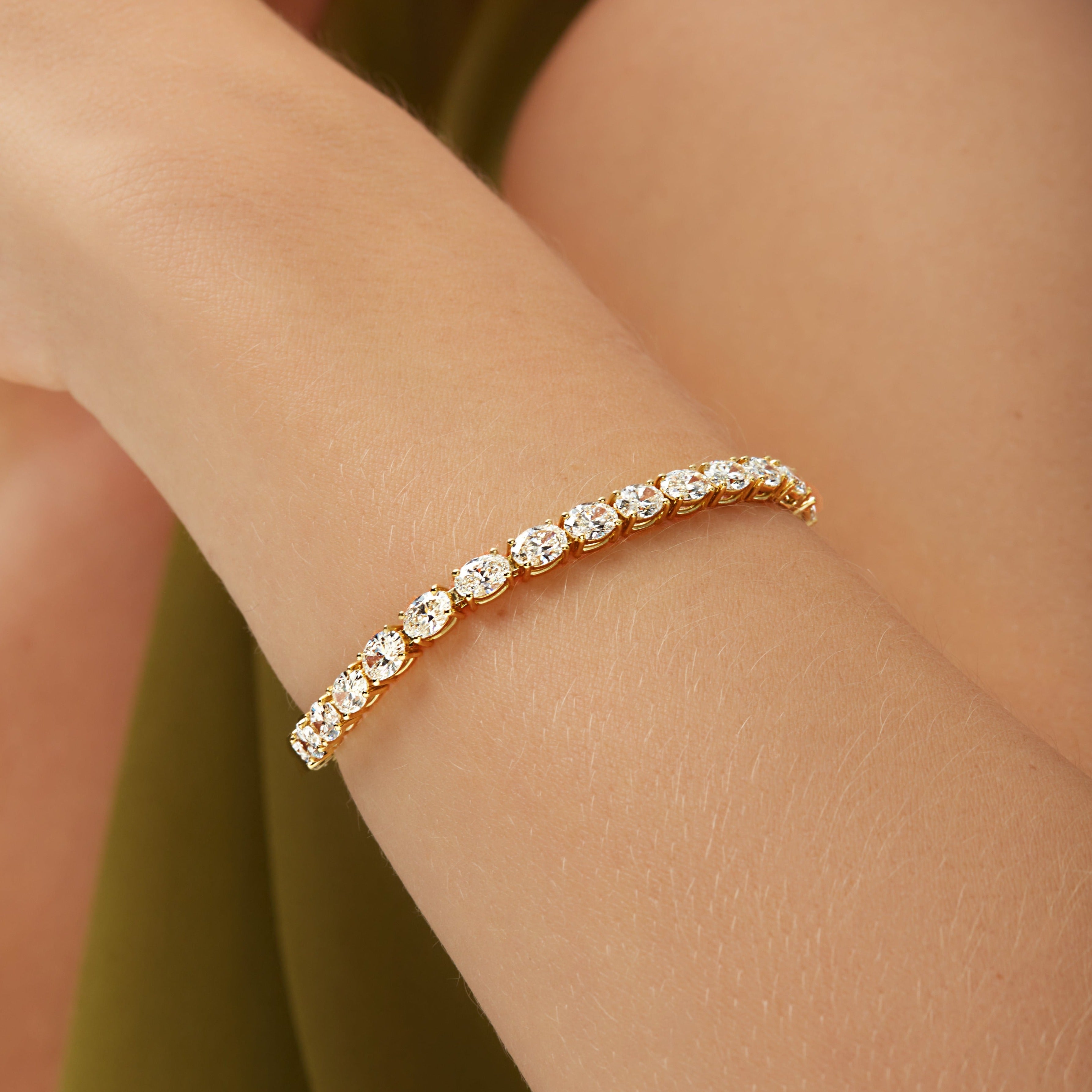 10.08ctw Oval Cut Diamond Tennis Bracelet in 18K Yellow Gold