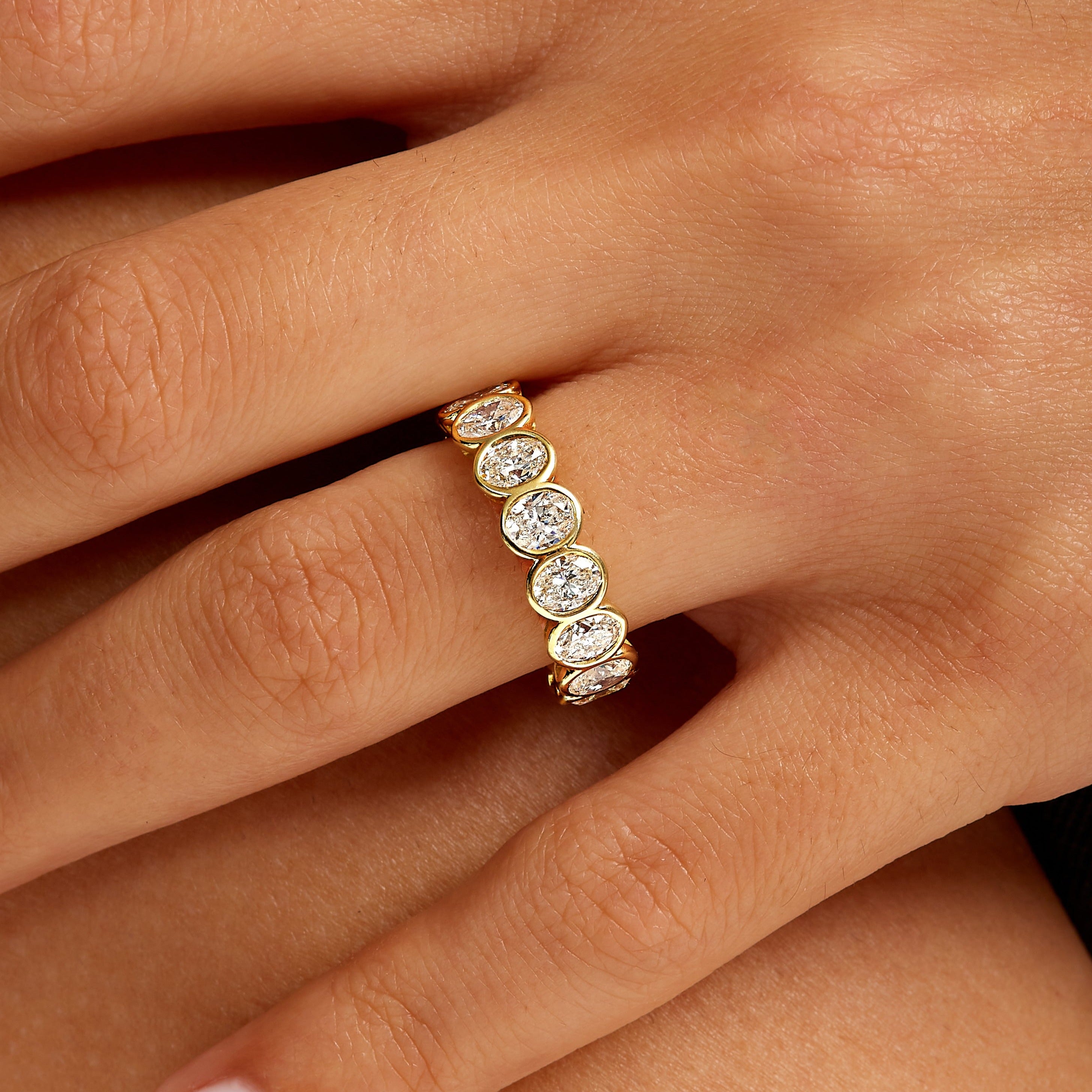 4.53ct Oval Cut Diamond 18K Yellow Gold Bezel Set Eternity Band