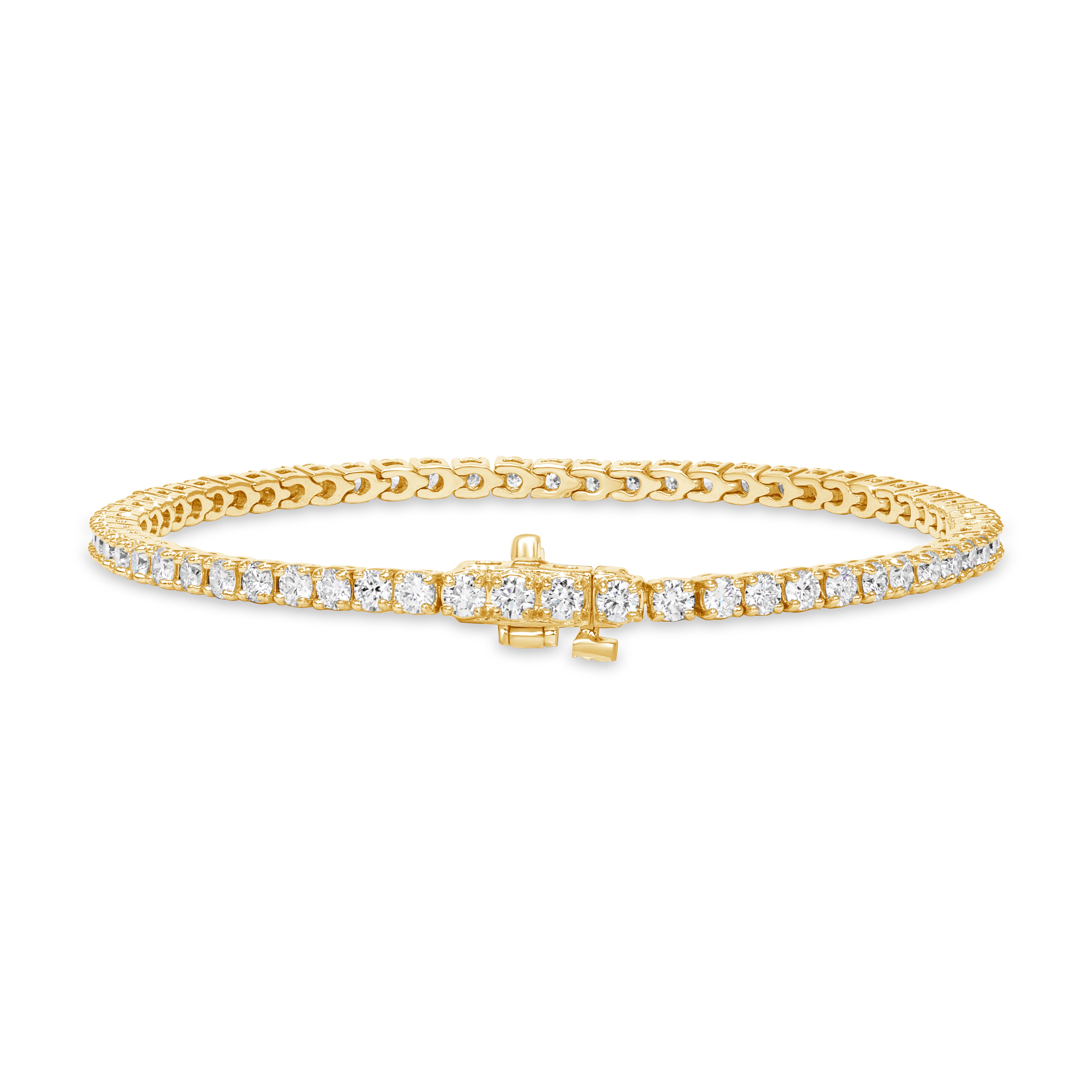 Round Cut Diamond Tennis Bracelet in Yellow Gold