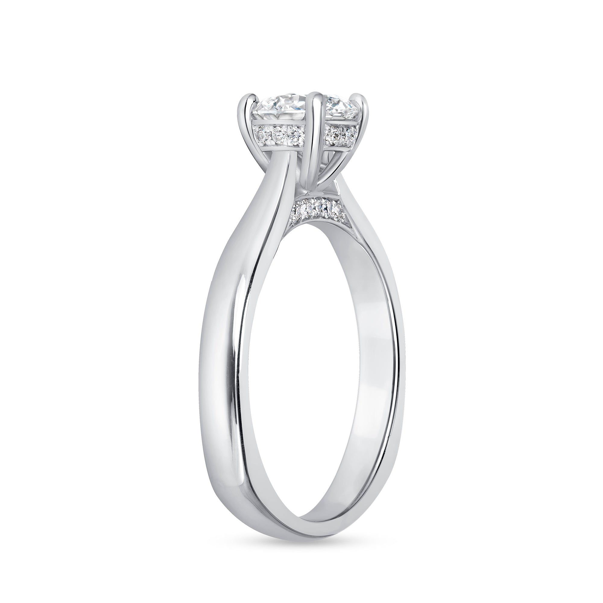 Round Brilliant Cut Diamond Solitaire Engagement Ring in Platinum