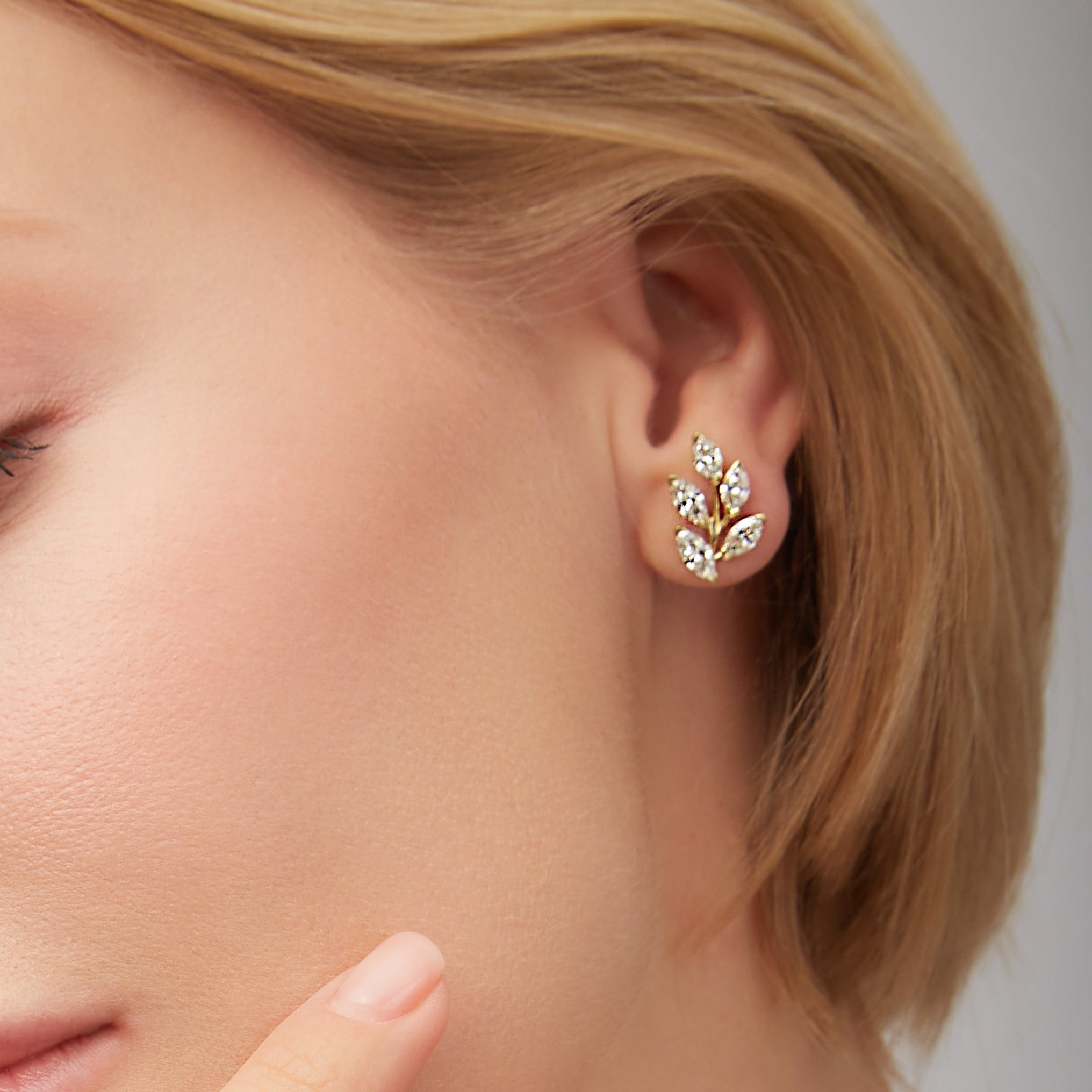 Dimensional Leaf Shape Marquise Diamond Stud Earrings in 18K Yellow Gold