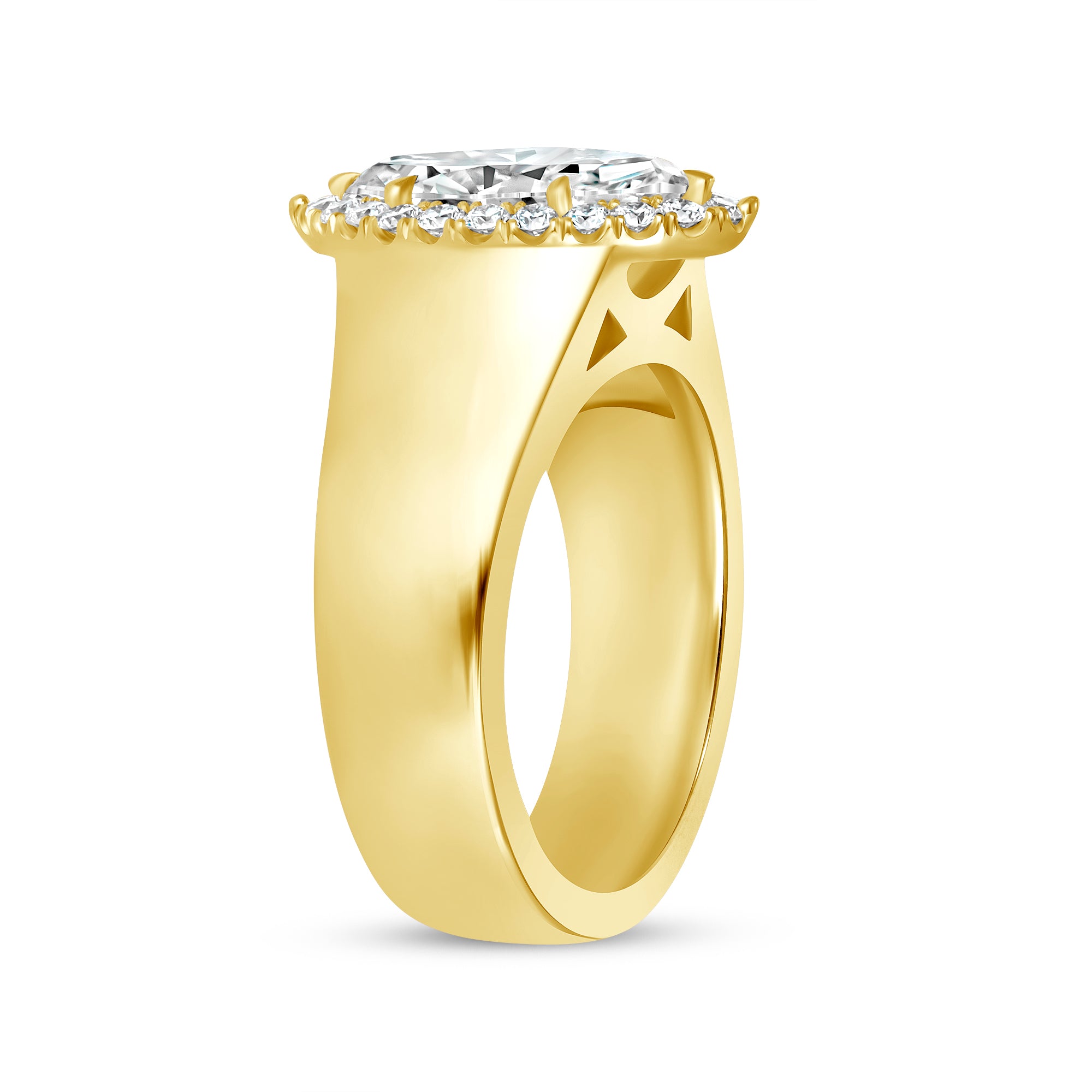 Marquise Cut Diamond Halo Ring in 18K Yellow Gold